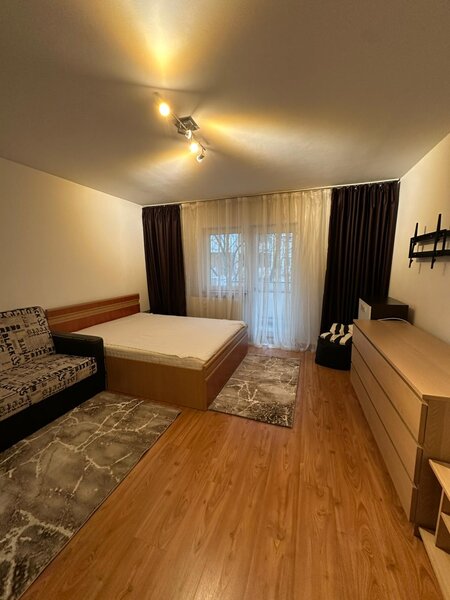 Metrou Brancoveanu, garsoniera 40 mp,