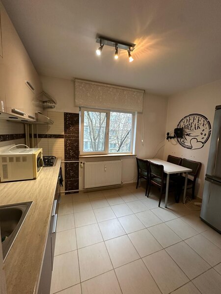 Metrou Brancoveanu, garsoniera 40 mp,