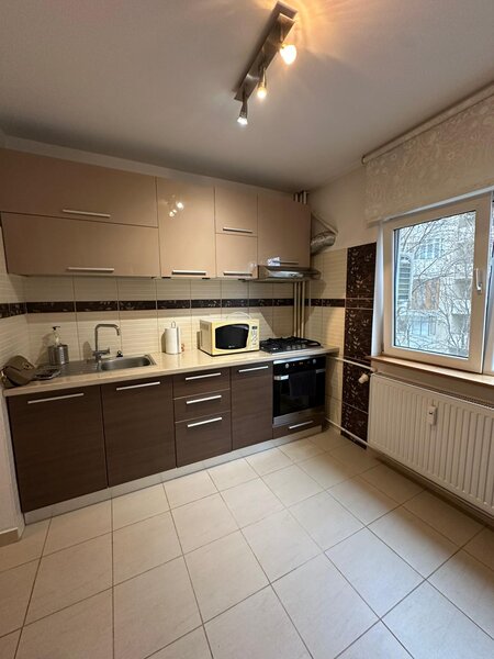 Metrou Brancoveanu, garsoniera 40 mp,