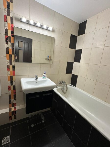 Metrou Brancoveanu, garsoniera 40 mp,