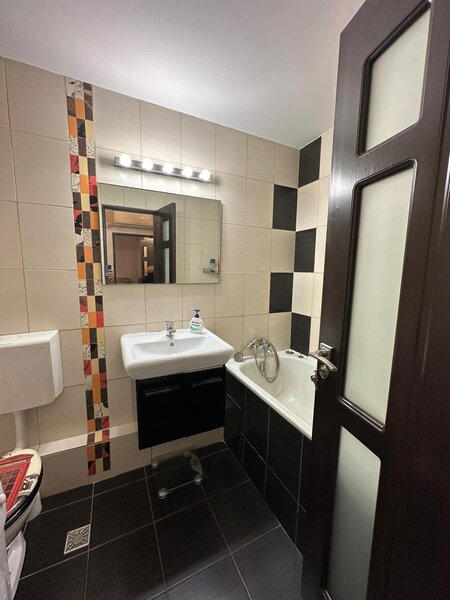 Metrou Brancoveanu, garsoniera 40 mp,